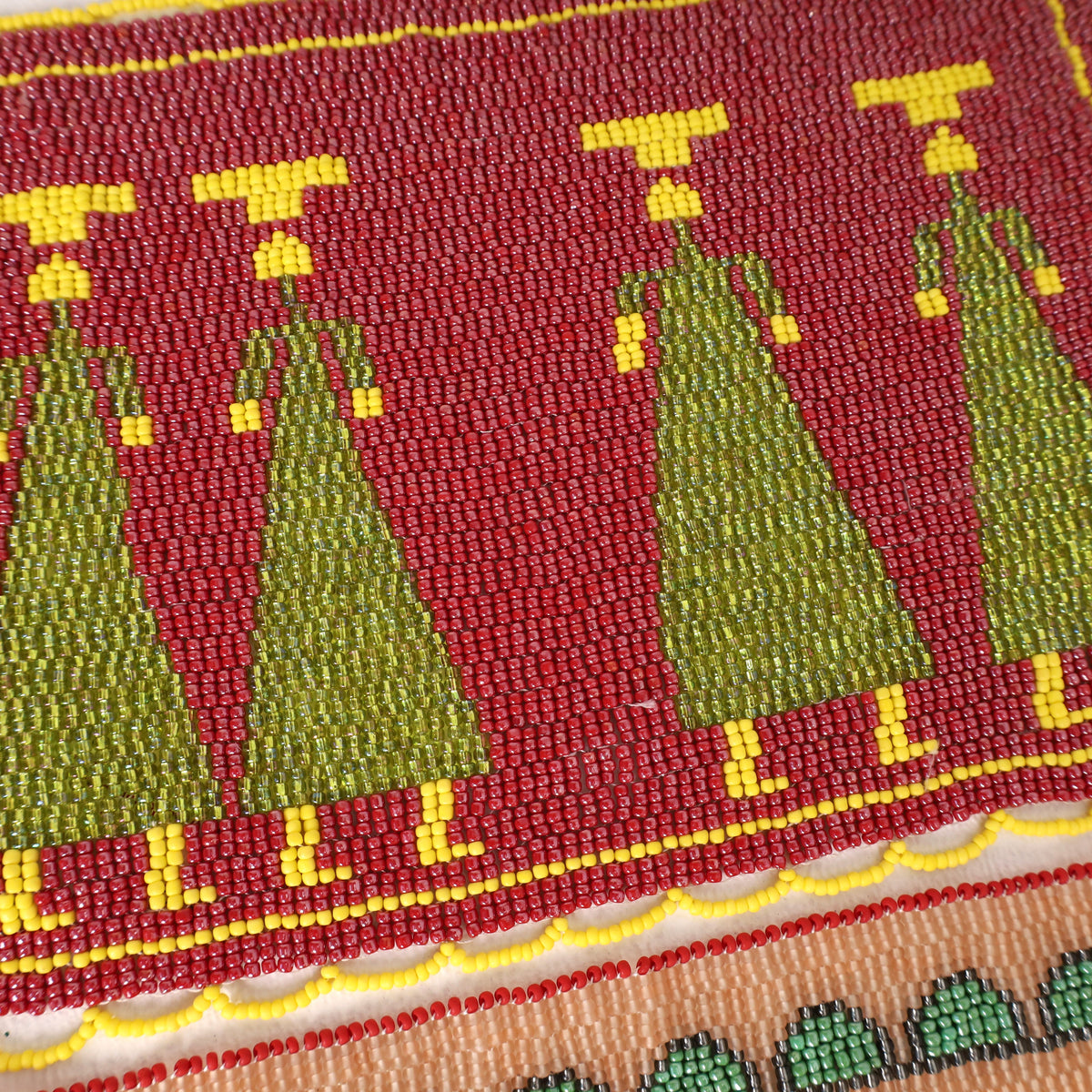 Handmade African beaded picture mat